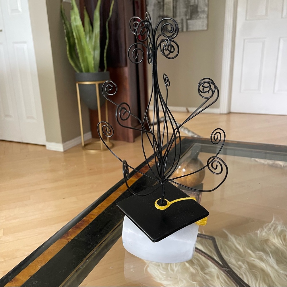 Graduation Cap Photo Display/Money/card Tree - Picture 2 of 8